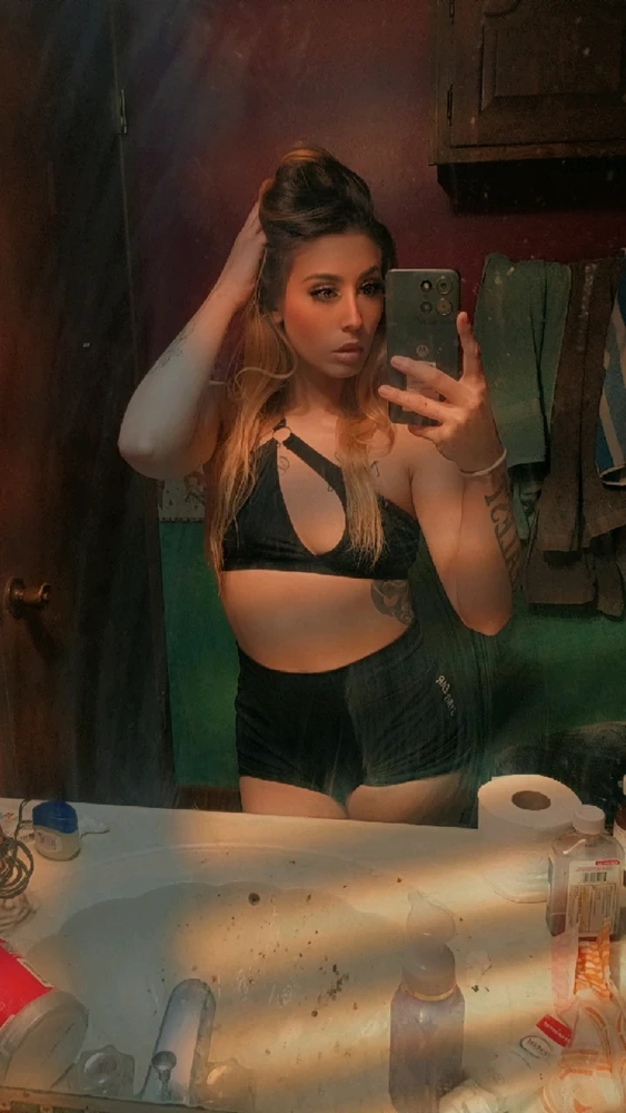 GIF uploaded by Iamgabbybeats