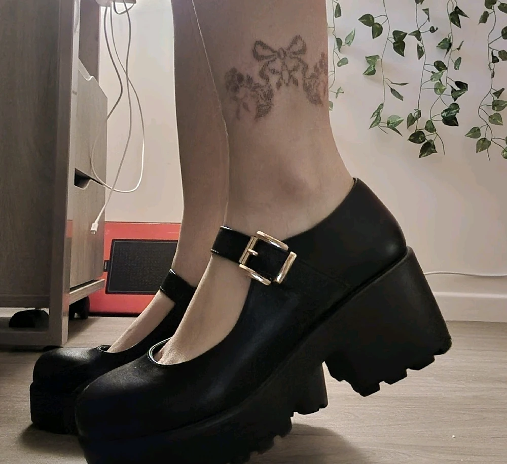 GIF uploaded by Julie