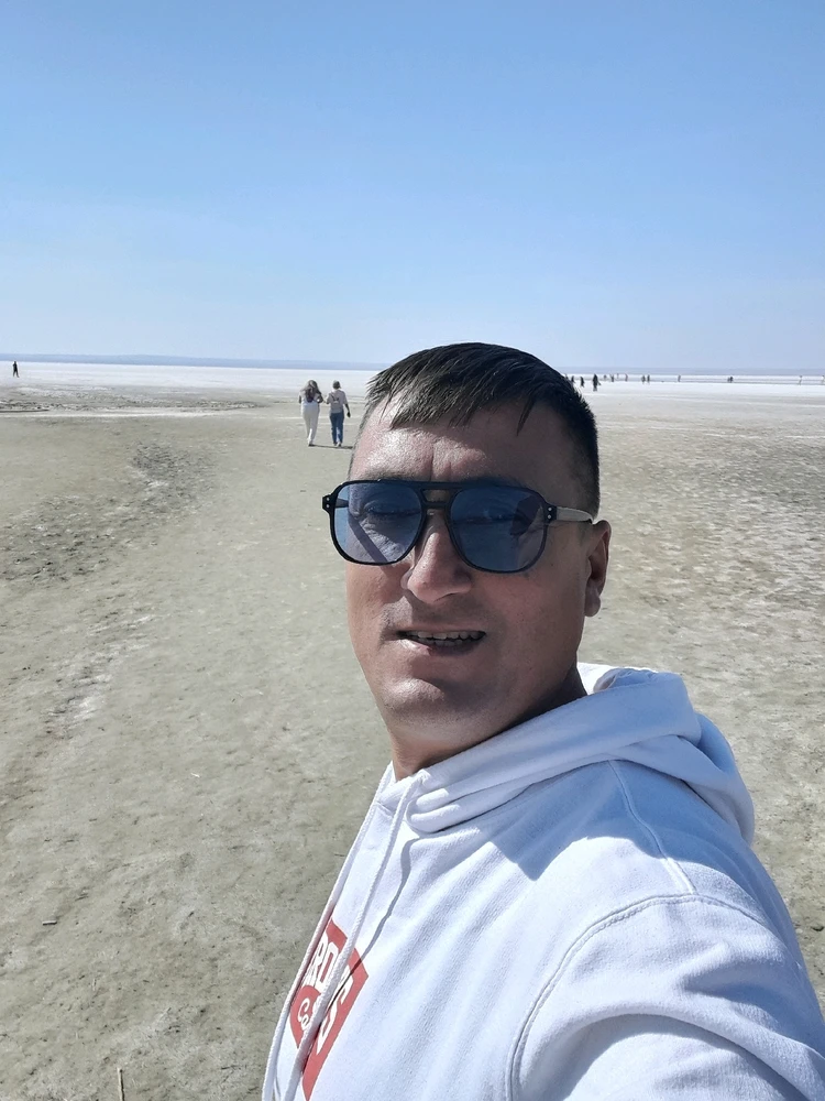 GIF uploaded by AYAZ