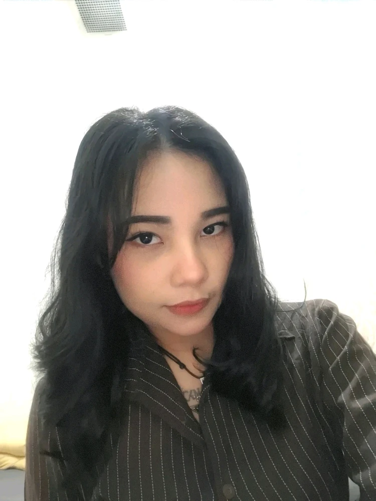 GIF uploaded by Vivinz