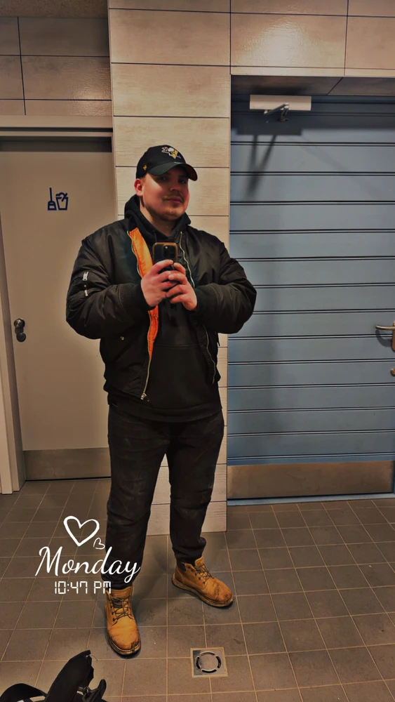 GIF uploaded by Edgar