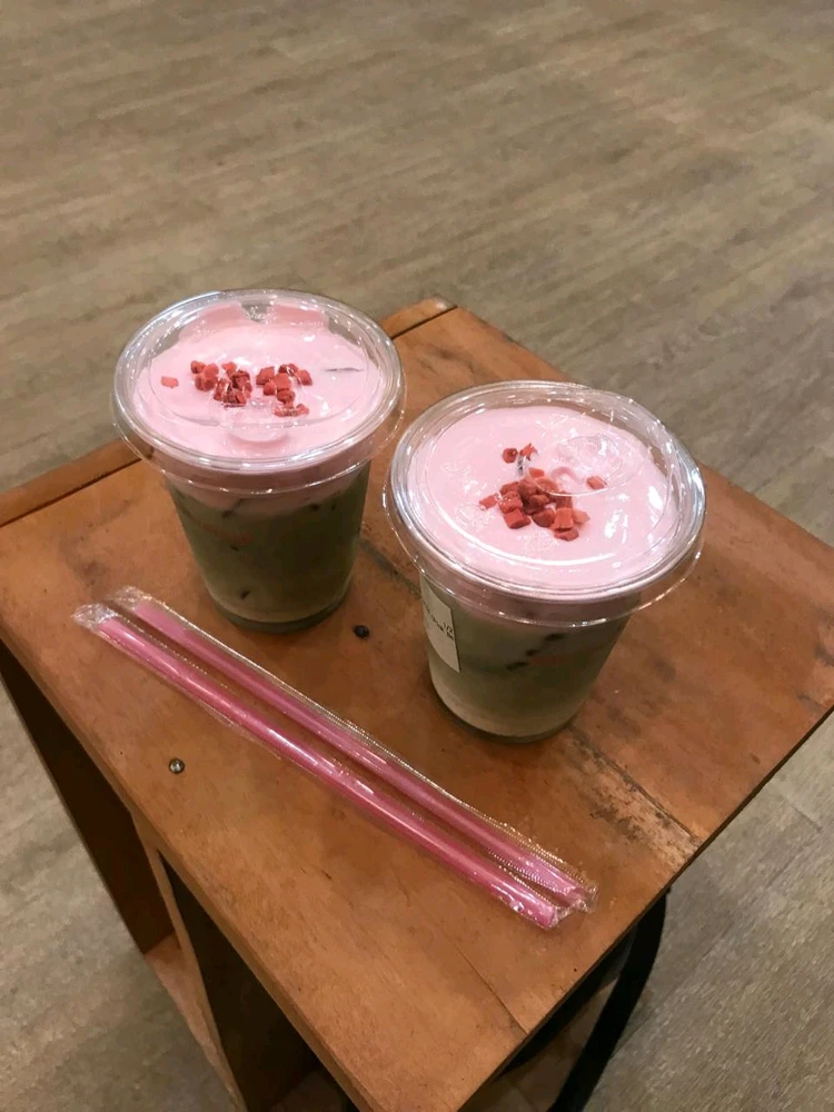 GIF diunggah ku reina