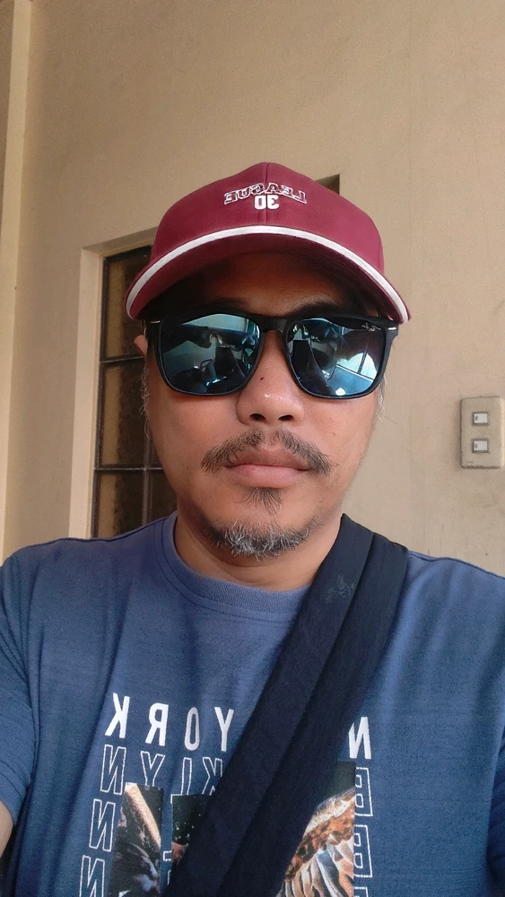 GIF gi-upload ni Kibz