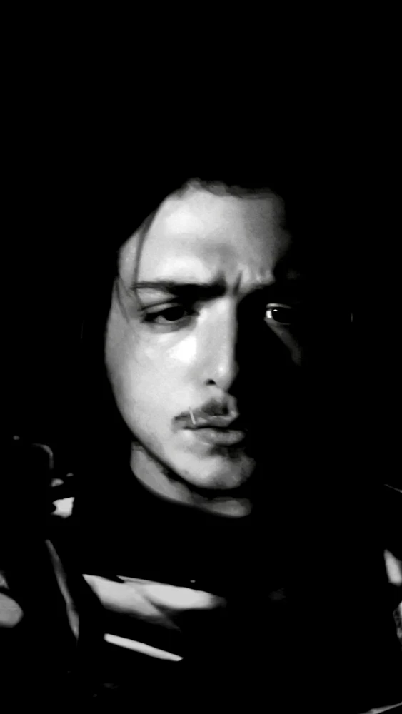 GIF uploaded by 𝔎𝔫𝔦𝔤𝔥𝔱 𝔄𝔯𝔦𝔢𝔩