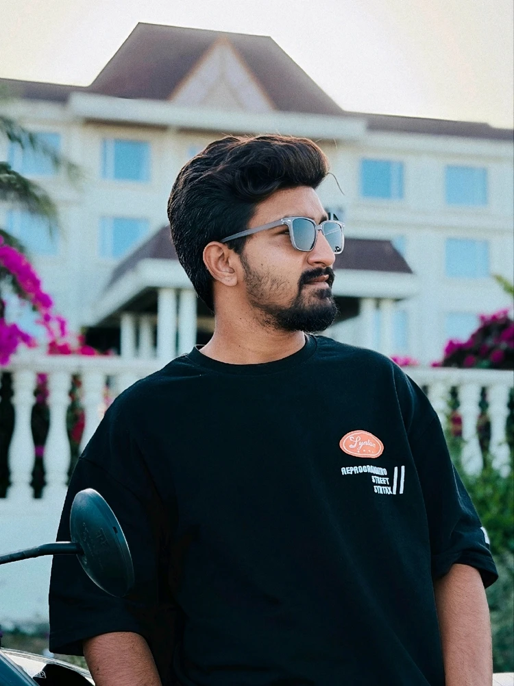 GIF lastet opp av Karan Manek