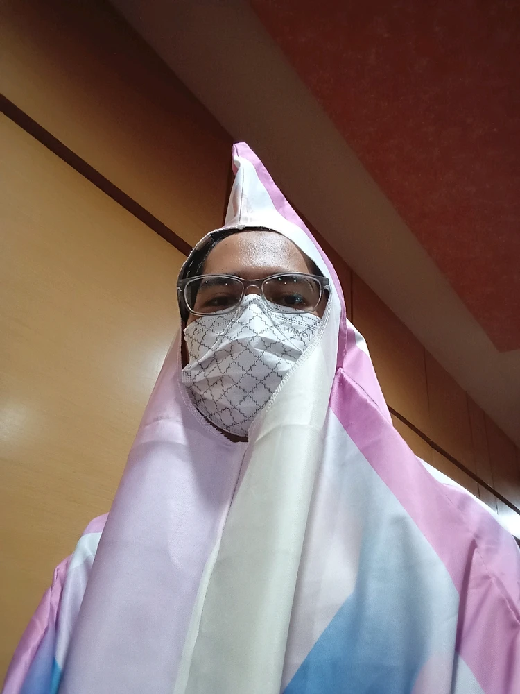 GIF gi-upload ni Alif
