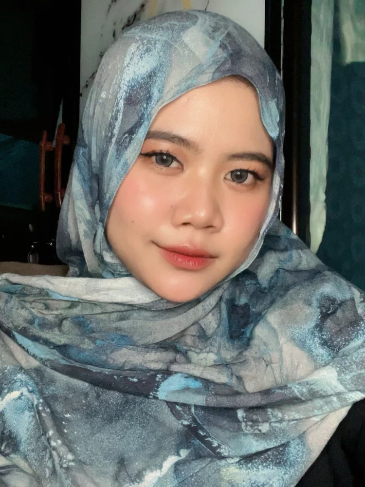 GIF diunggah oleh Laili