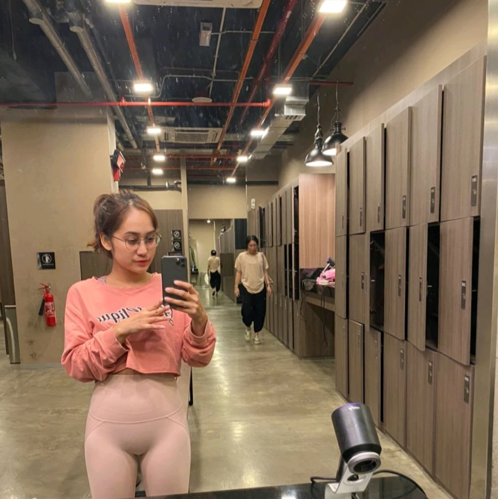 GIF uploaded by エレナ