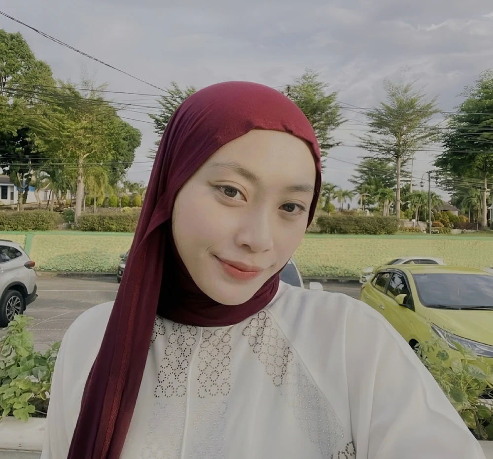 GIF diunggah oleh putri
