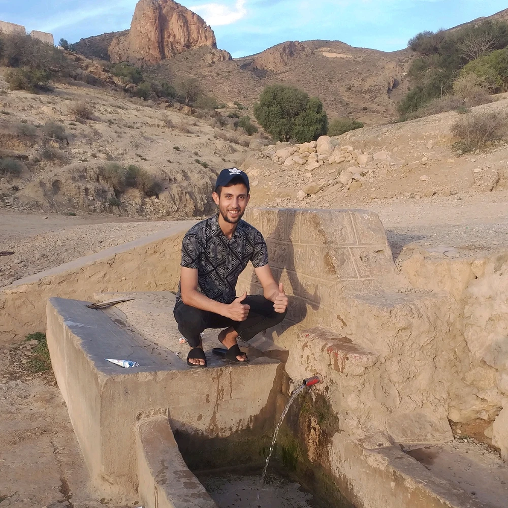 GIF na in-upload ni MOHAMED EL GOUMI