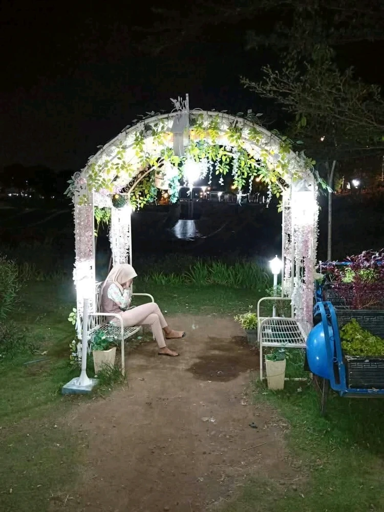 GIF diunggah oleh Nurul