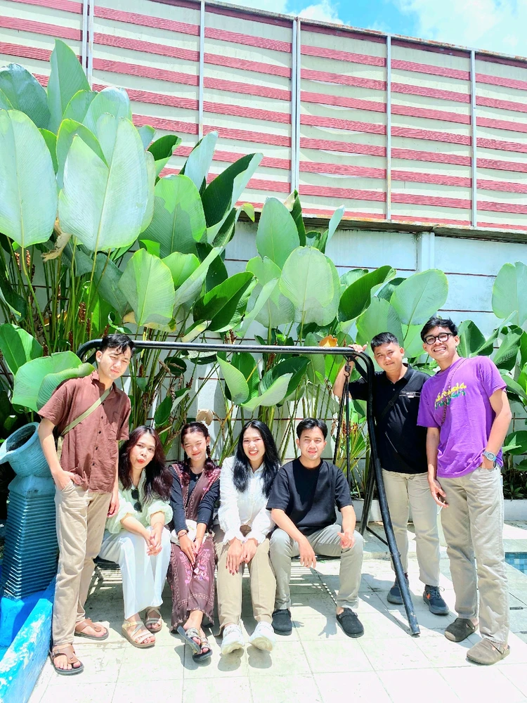 GIF gi-upload ni Fia