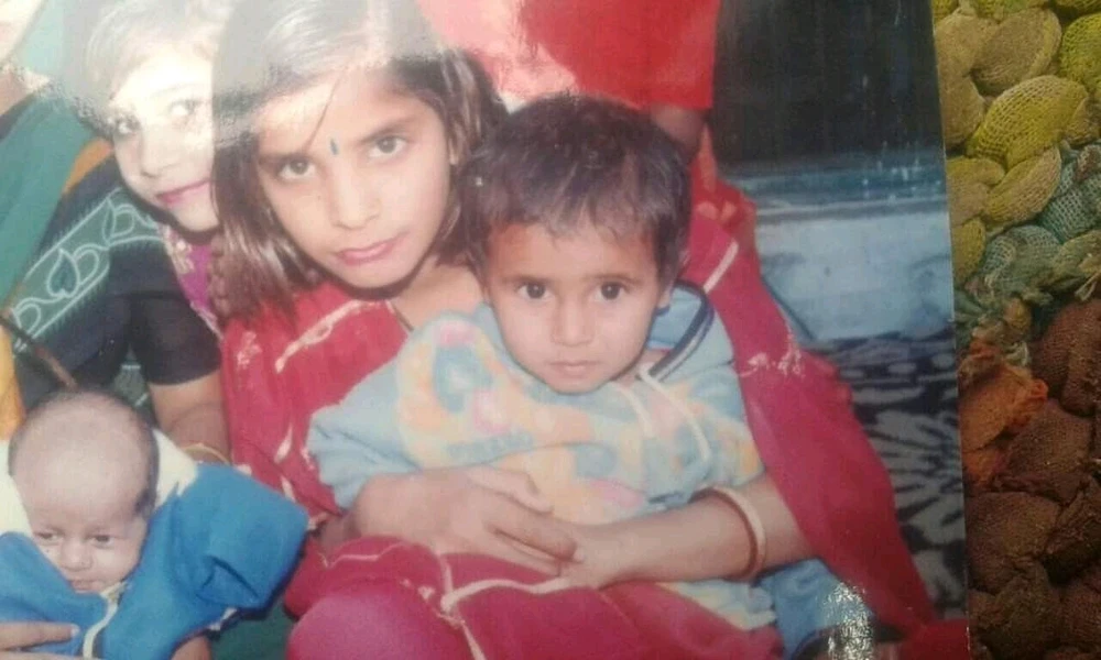 GIF na in-upload ni Thakur Hemraj Singh