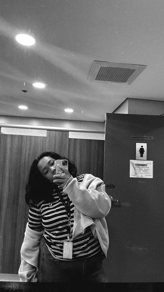 GIF na in-upload ni Mary