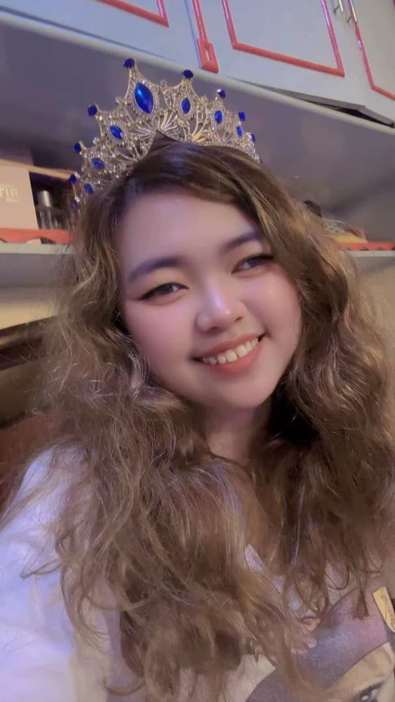 GIF uploaded by Reese