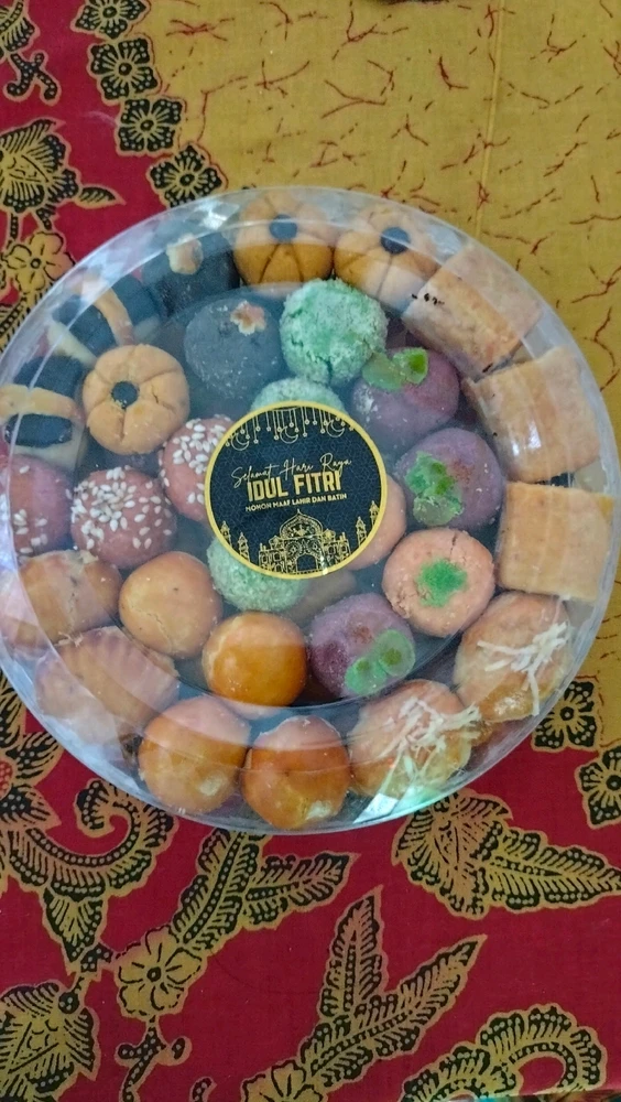 GIF diunggah oleh Neena