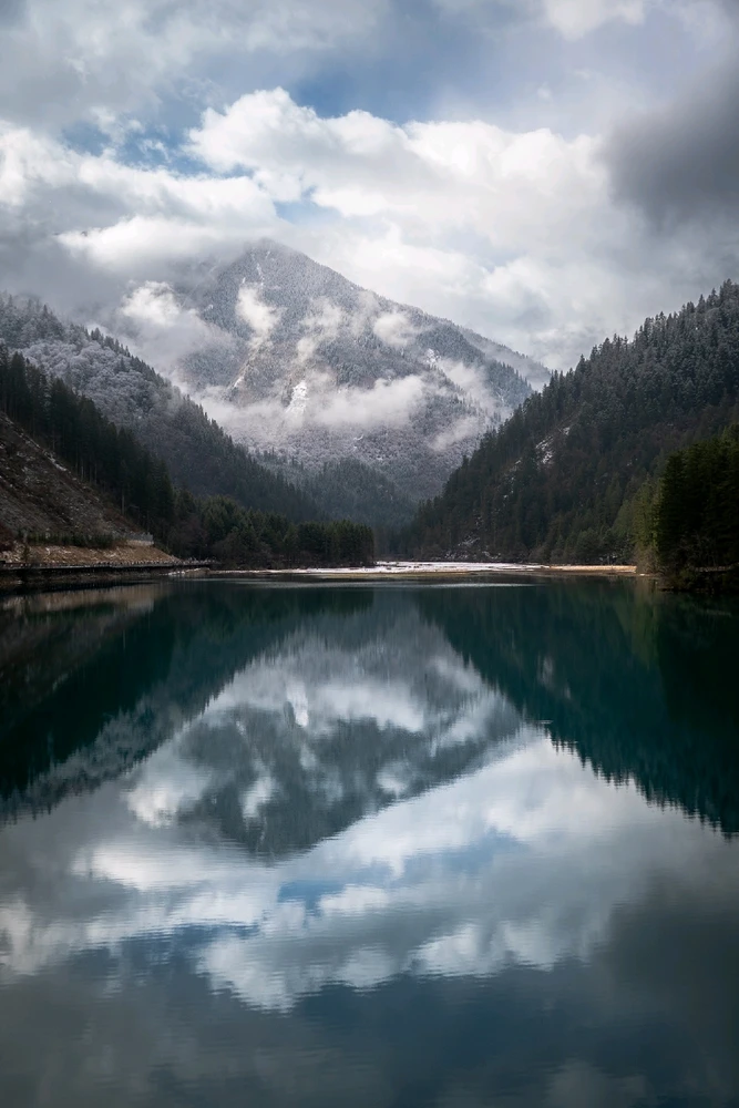GIF uploaded by Hao Wen