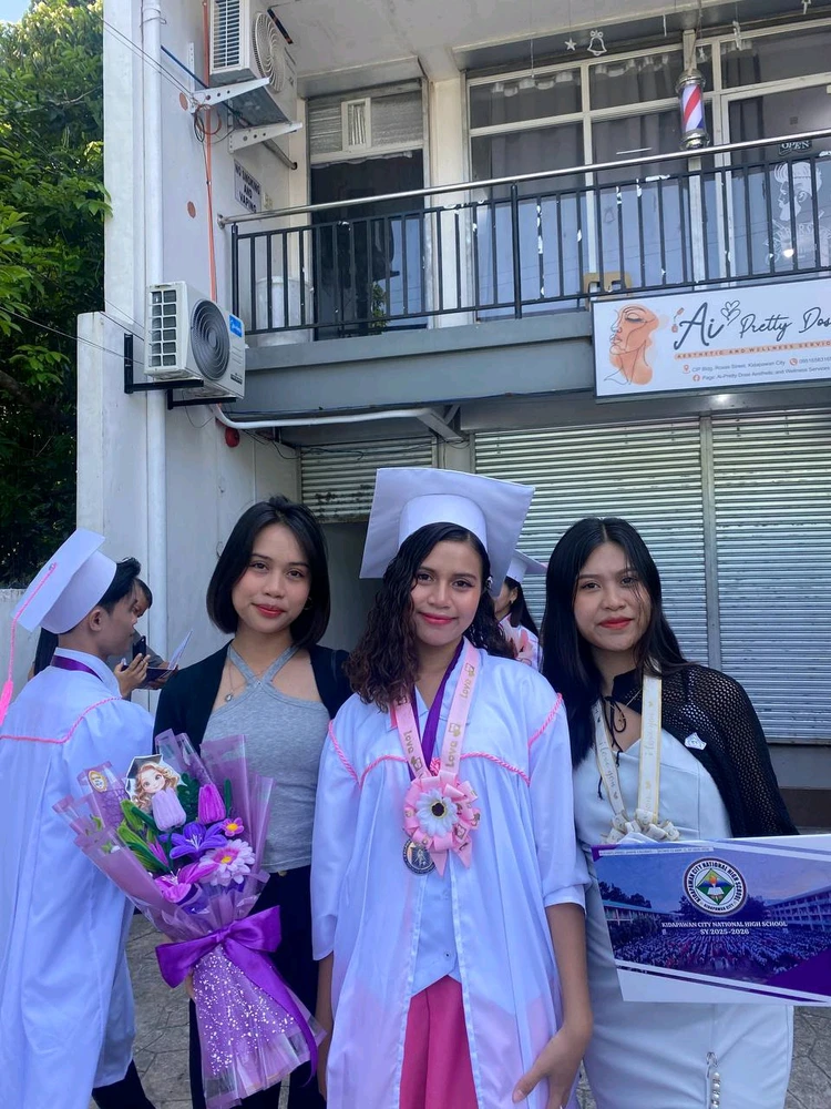 I-upload ni Miriel Janine ang larawan