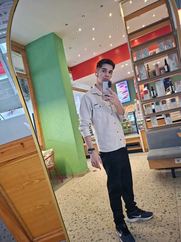 Ard4 tarafından yüklenen GIF
