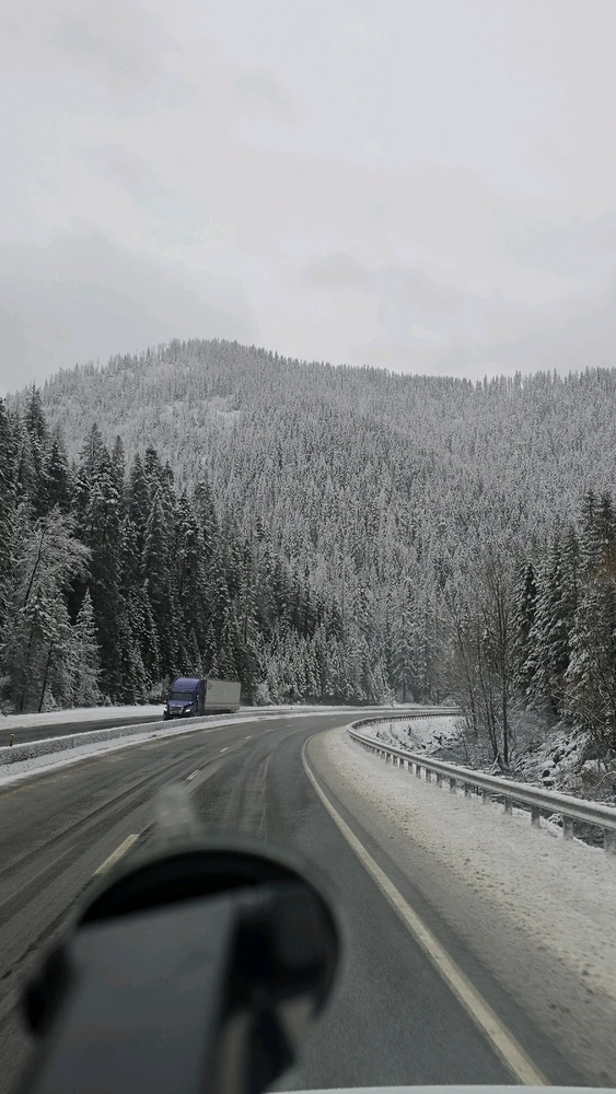 GIF uploaded by Victor