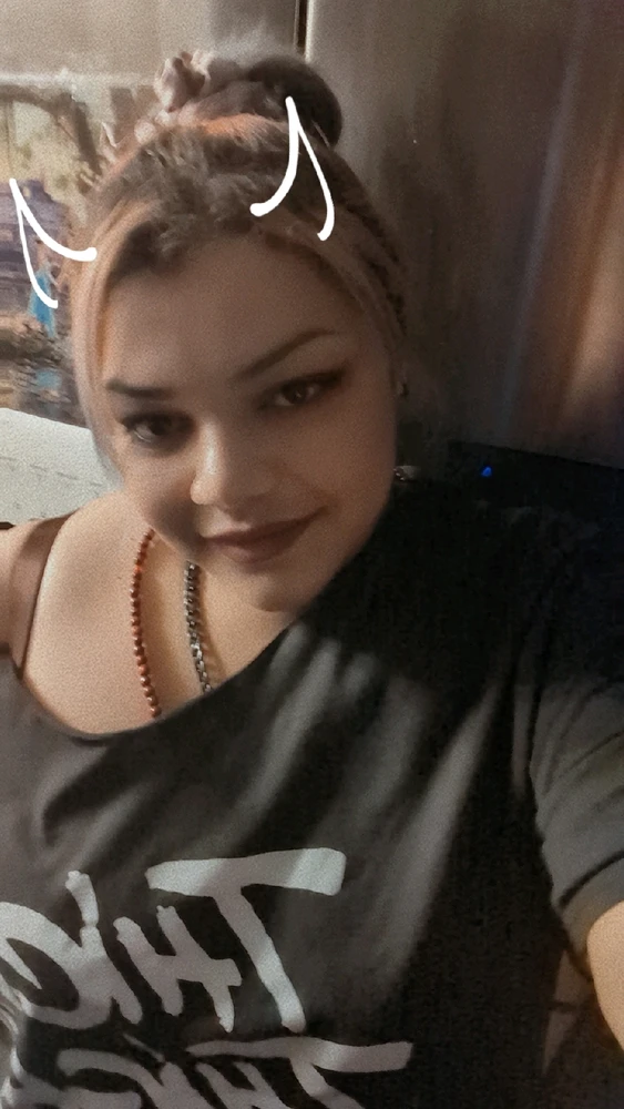 GIF uploaded by Daphne