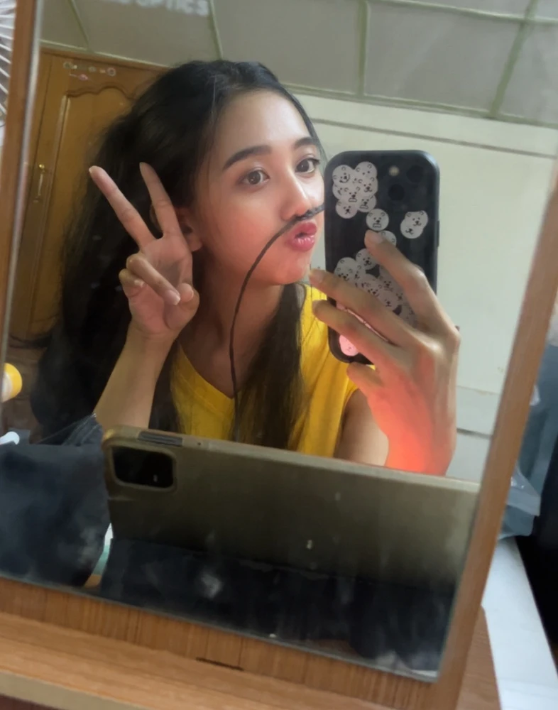 GIF uploaded by Skye