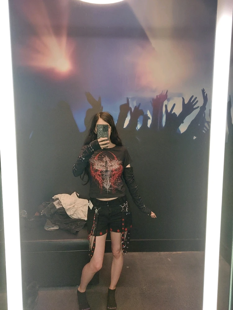 GIF uploaded by Mira