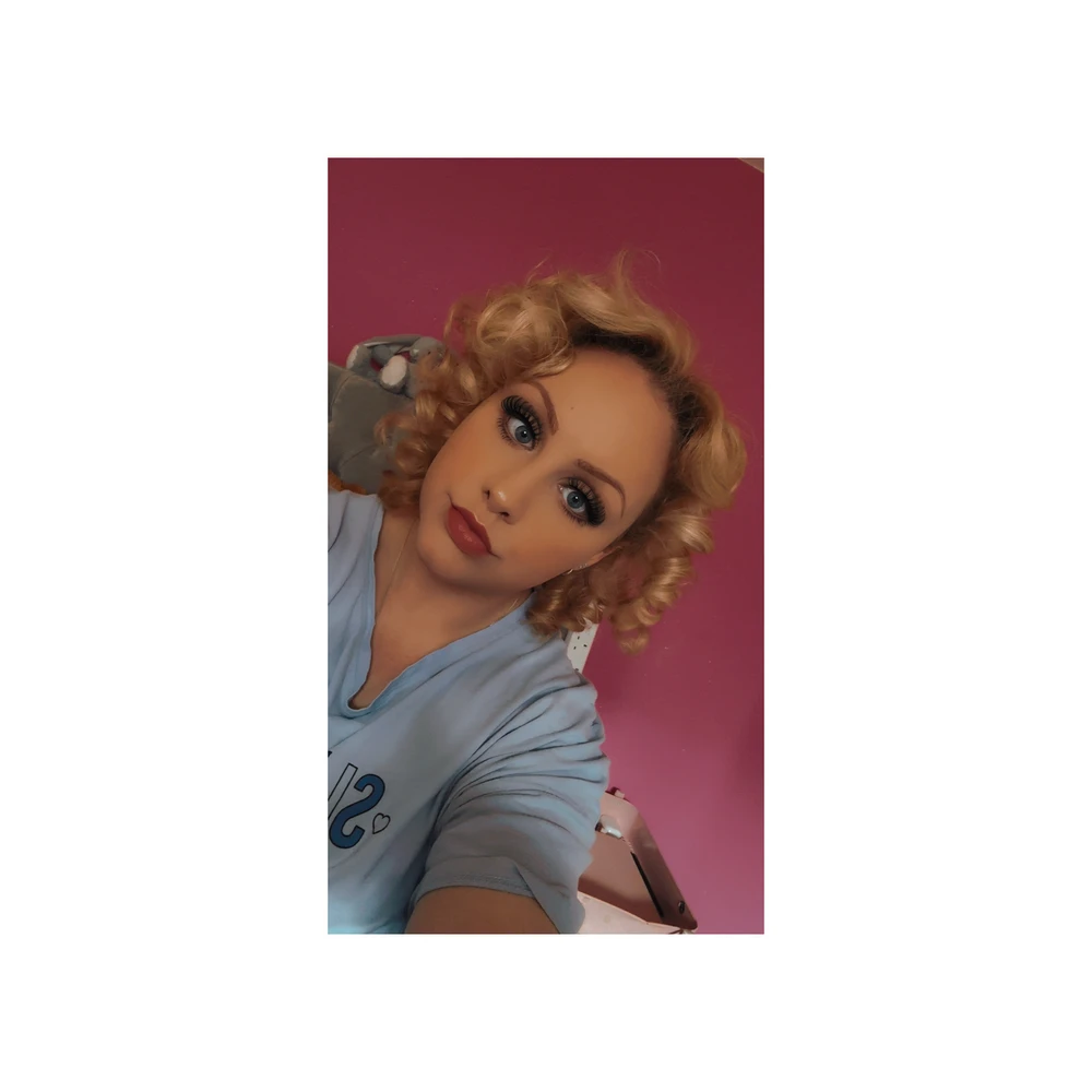 GIF gi-upload ni Emma