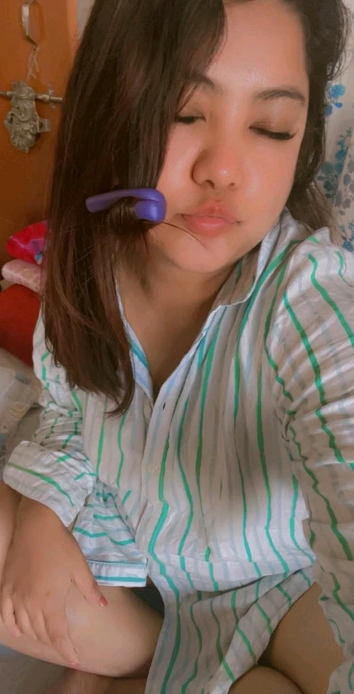 GIF uploaded by Na_na