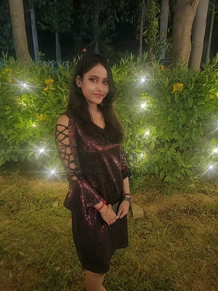 GIF uploaded by Tinni