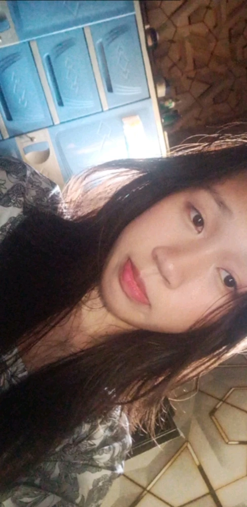 GIF uploaded by Kim Shyne