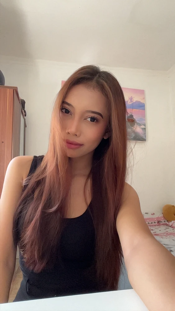 GIF uploaded by Rosee