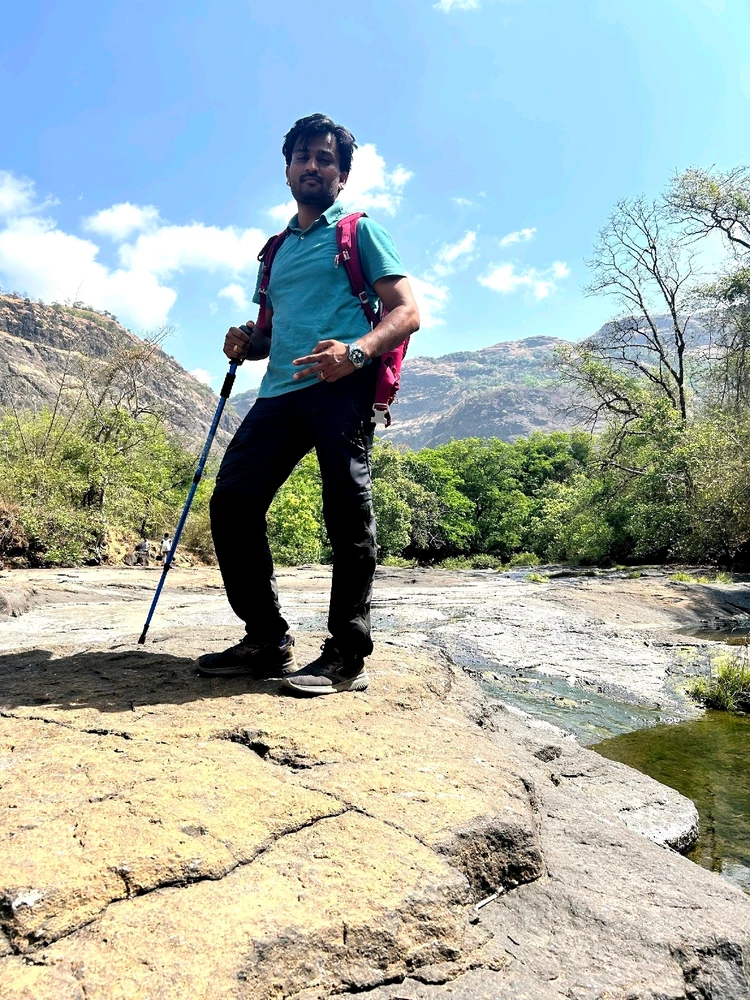 GIF gi-upload ni Vaibhav