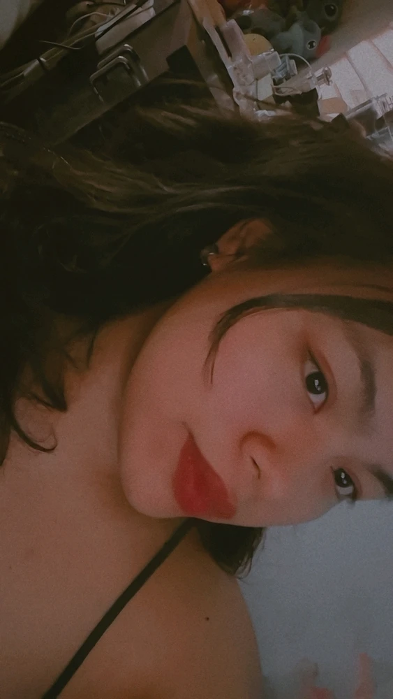 I-upload ni Dominique ang larawan