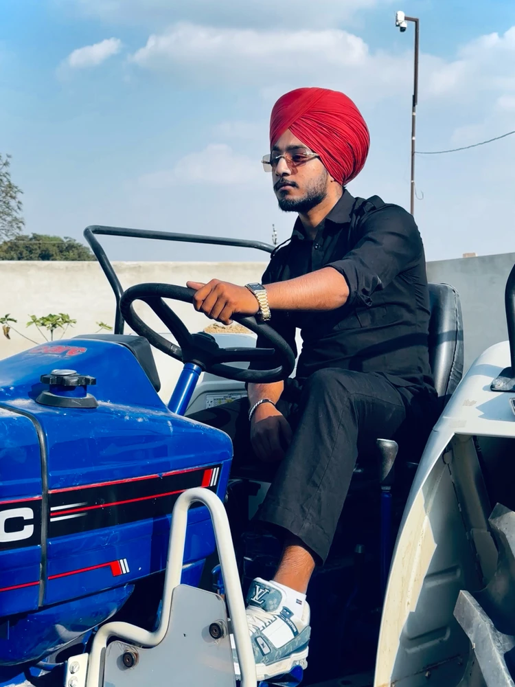 GIF uploaded by Juss Randhawa