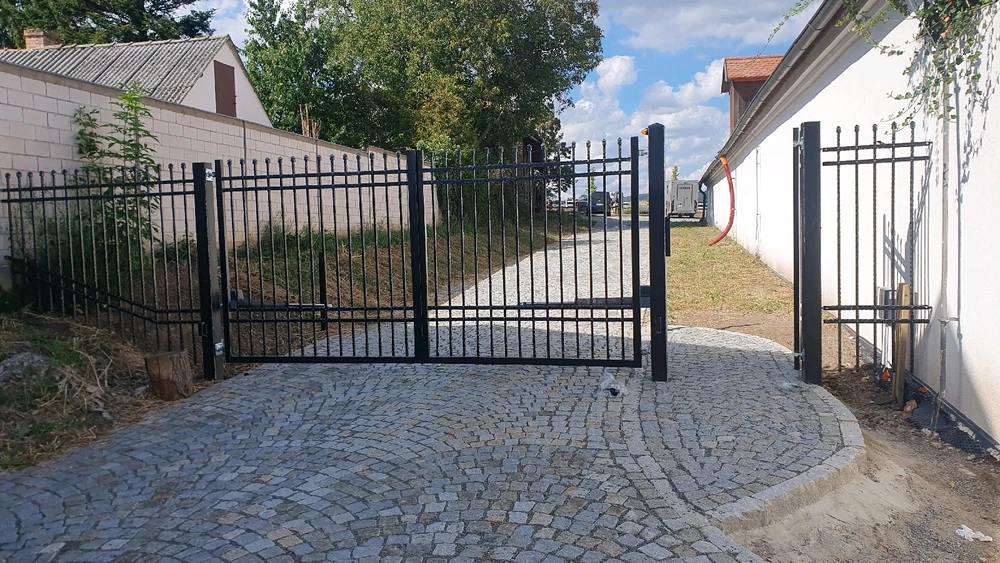 Obrázek nahrál Luke