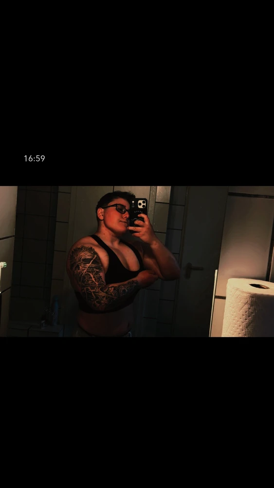 GIF uploaded by Darian (Silas)