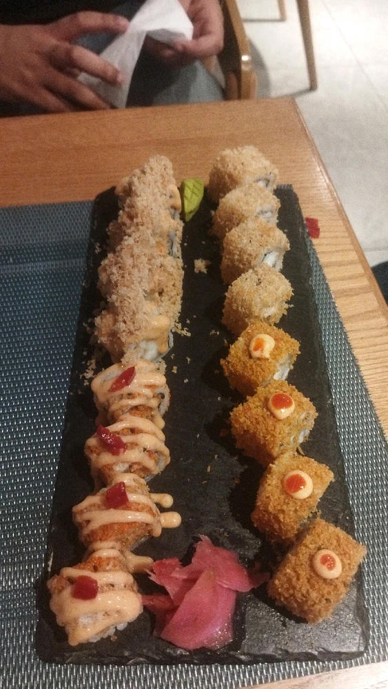 تصویر AzZy کی طرف سے اپ لوڈ کی گئی