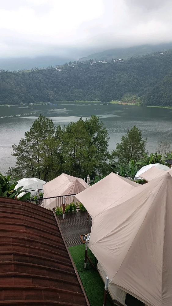 Gambar diunggah oleh Dee