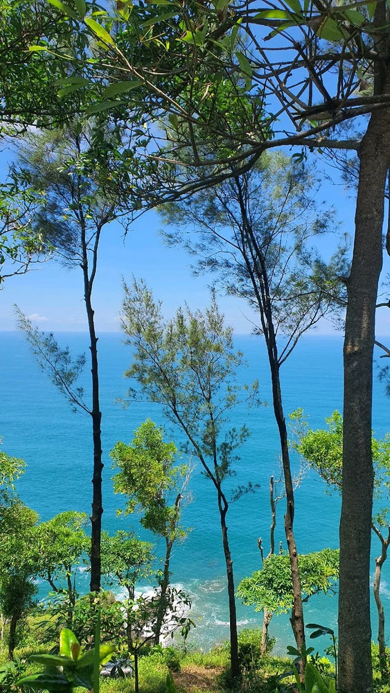 GIF uploaded by Inna