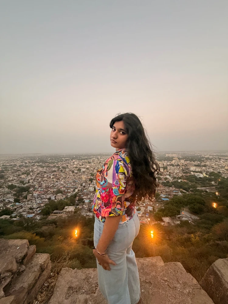 Sanjana narwani上传的GIF