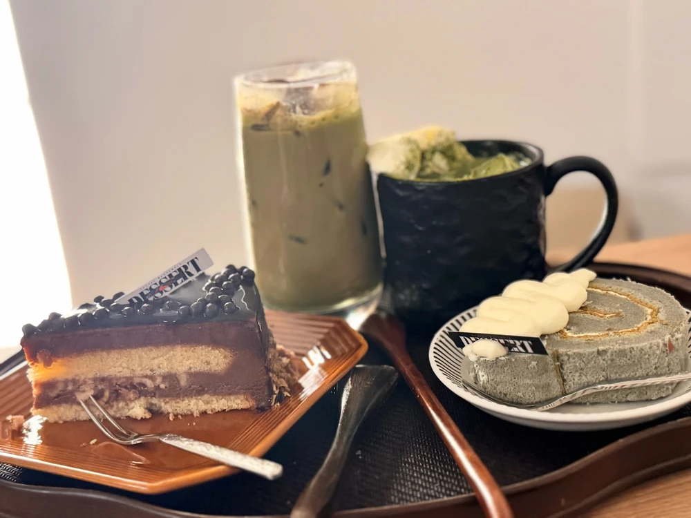 Social butterfly Tea & Dessert  📌 