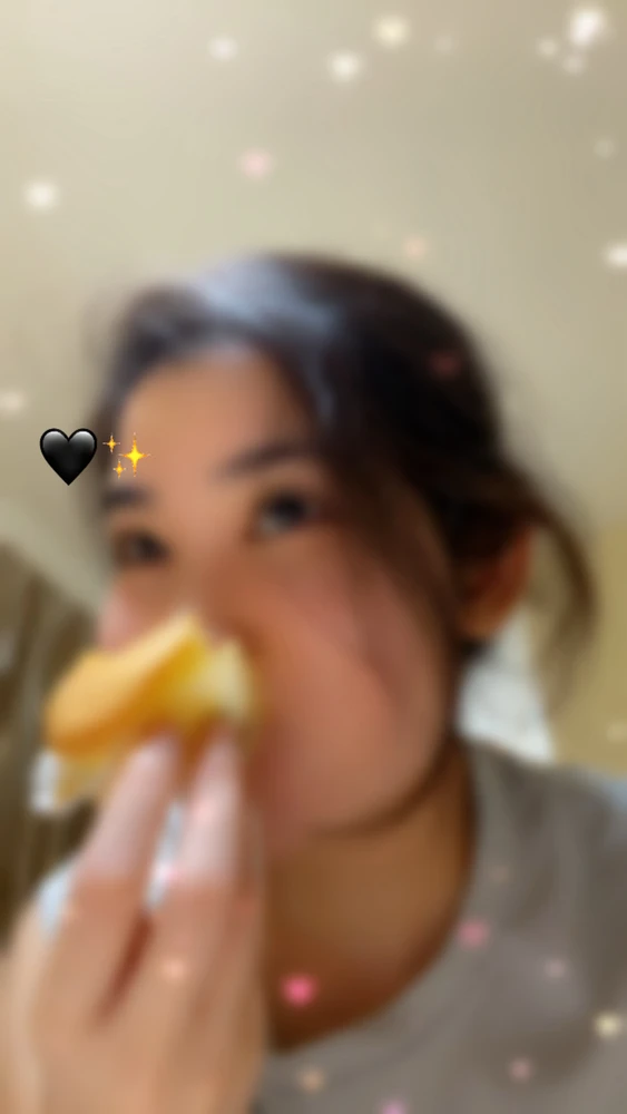 GIF uploaded by Kluay
