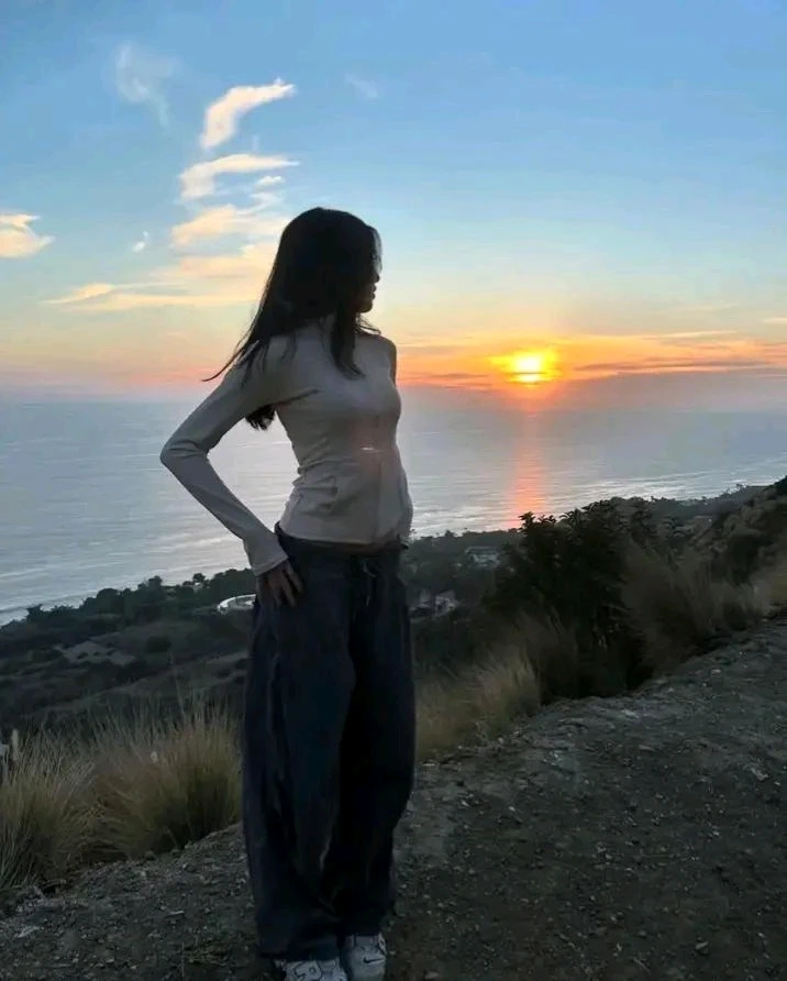 GIF uploaded by Mika
