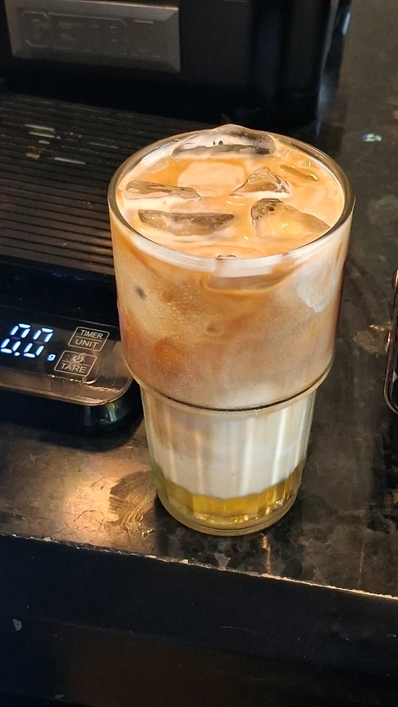 GIF diunggah oleh elmaa