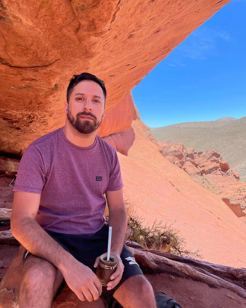 Rahul द्वारा अपलोड किया गया GIF