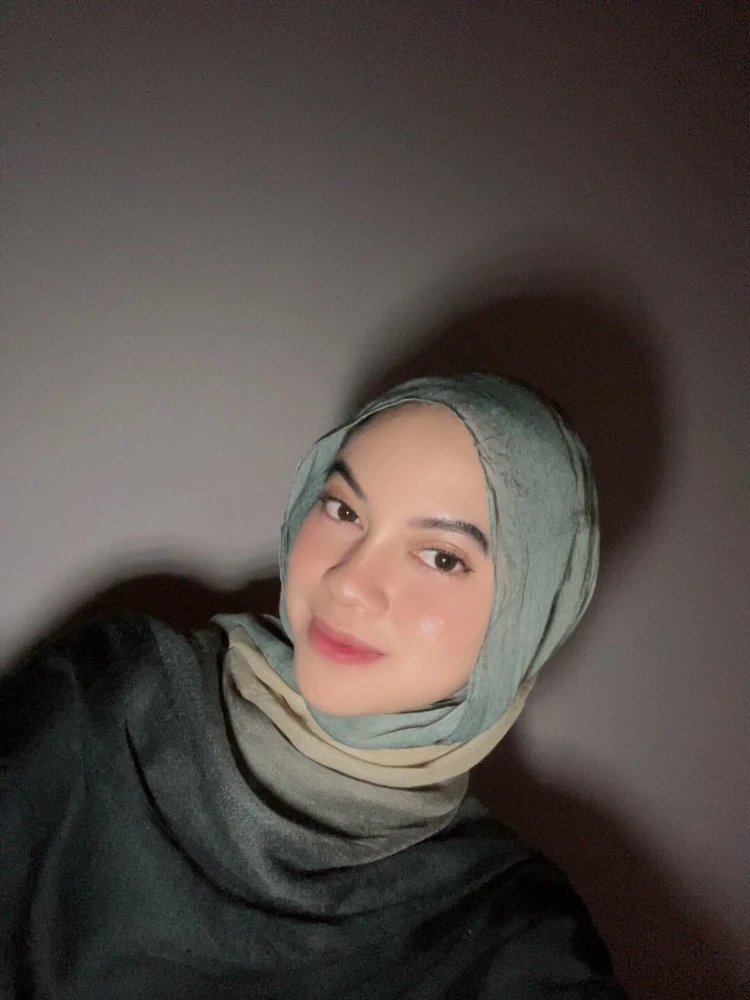 GIF diunggah oleh Dinda