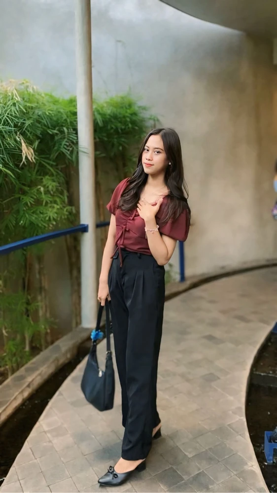 GIF diunggah oleh Sela