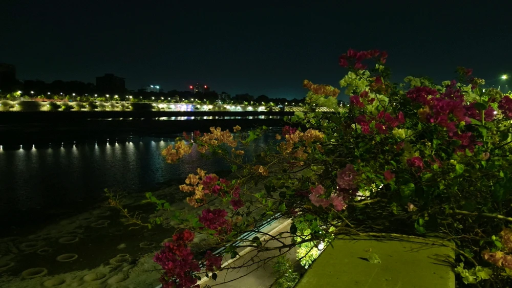 GIF uploaded by Vinay soni