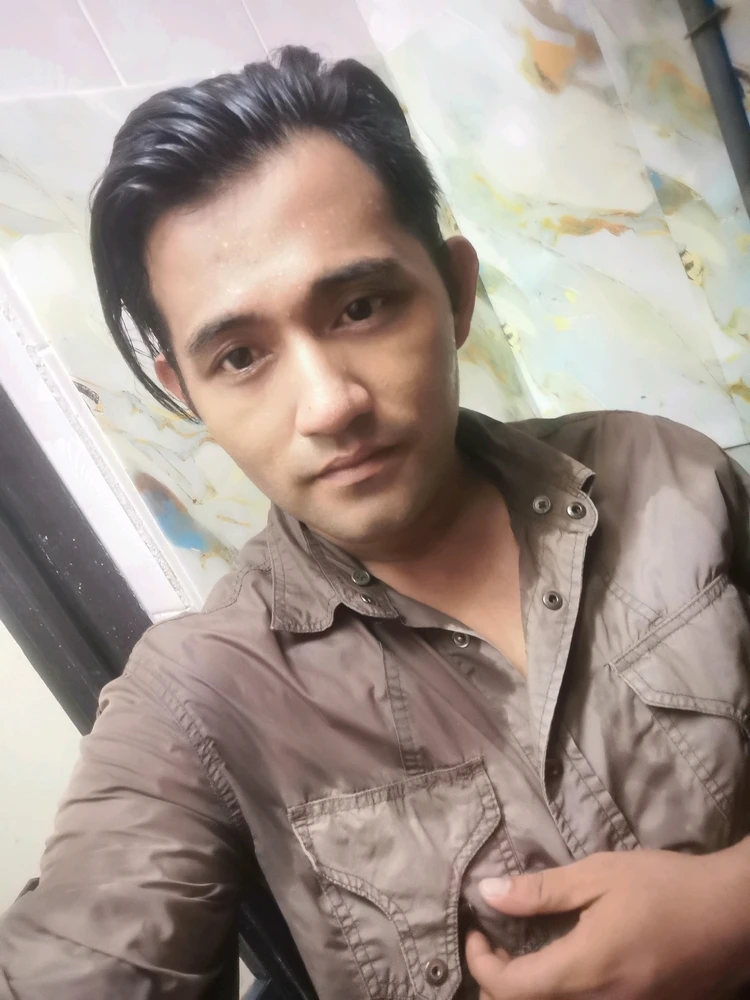 GIF na in-upload ni Edii